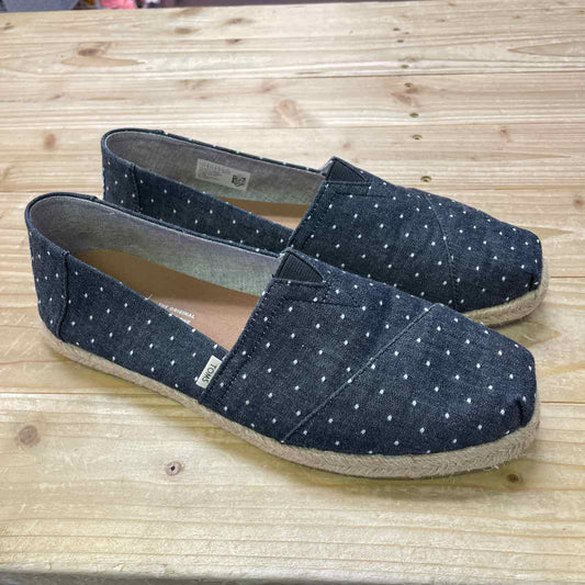 TOMS NAVY CHAMBRAY SHOES 8.5
