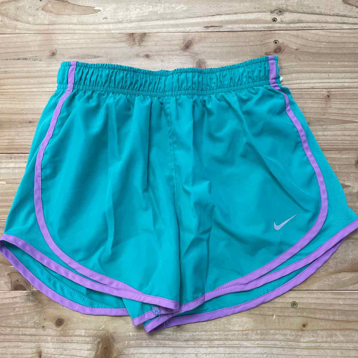 NIKE AQUA/LILAC SHORTS S