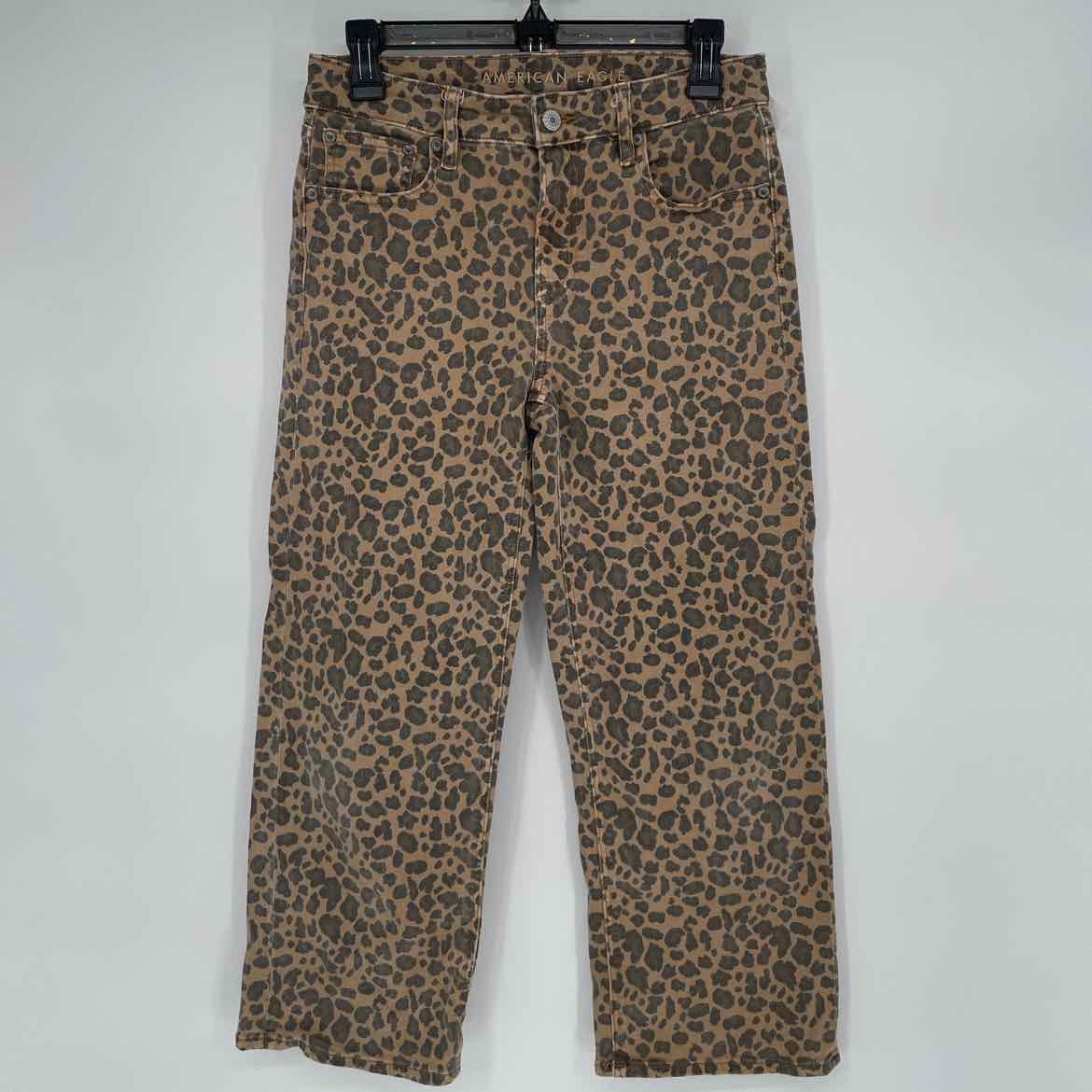 AMERICAN EAGLE LEOPARD PANTS 0 SHORT