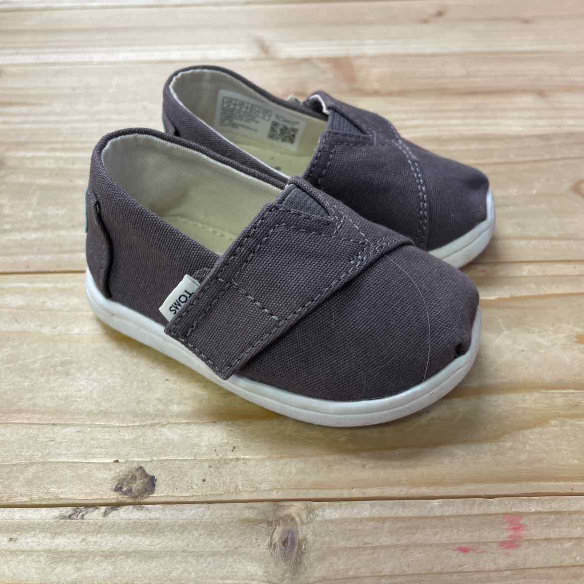 TOMS SHOES 4 INFANT