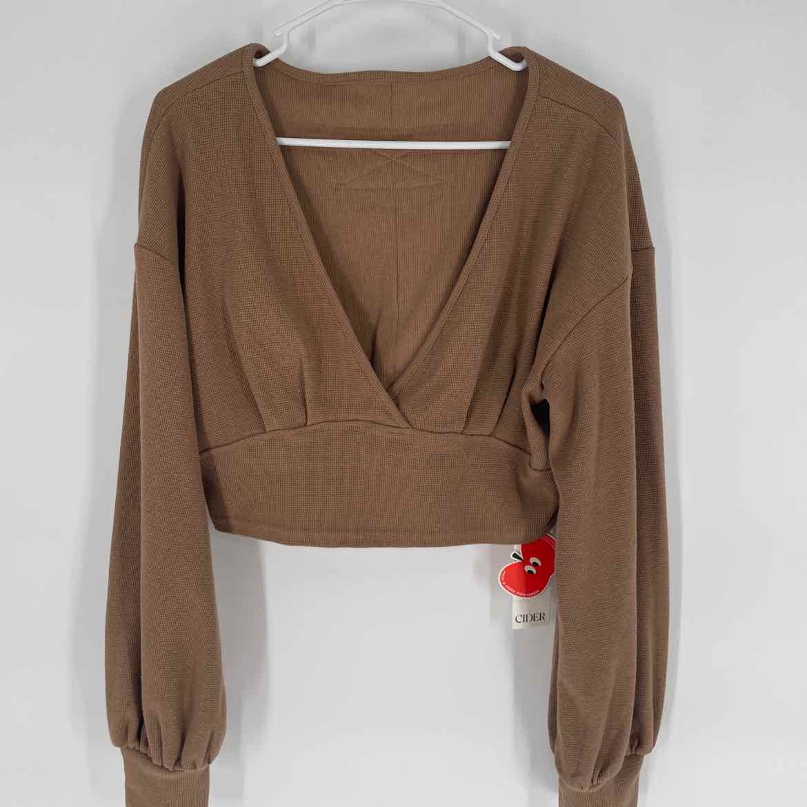 NEW! CIDER BROWN CROPPED TOP L