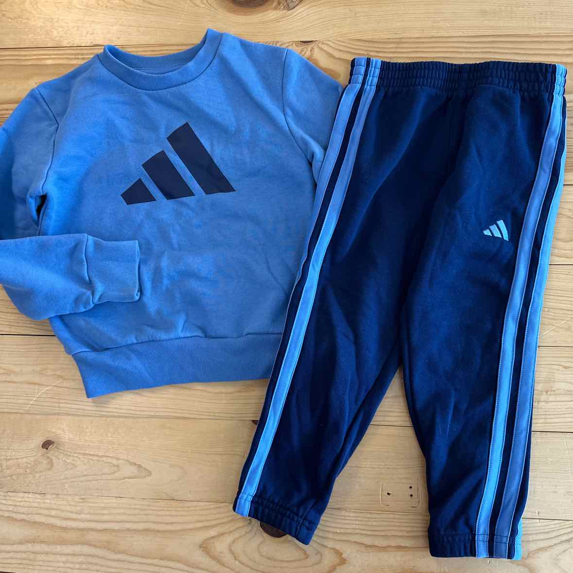 ADIDAS OUTFIT 4