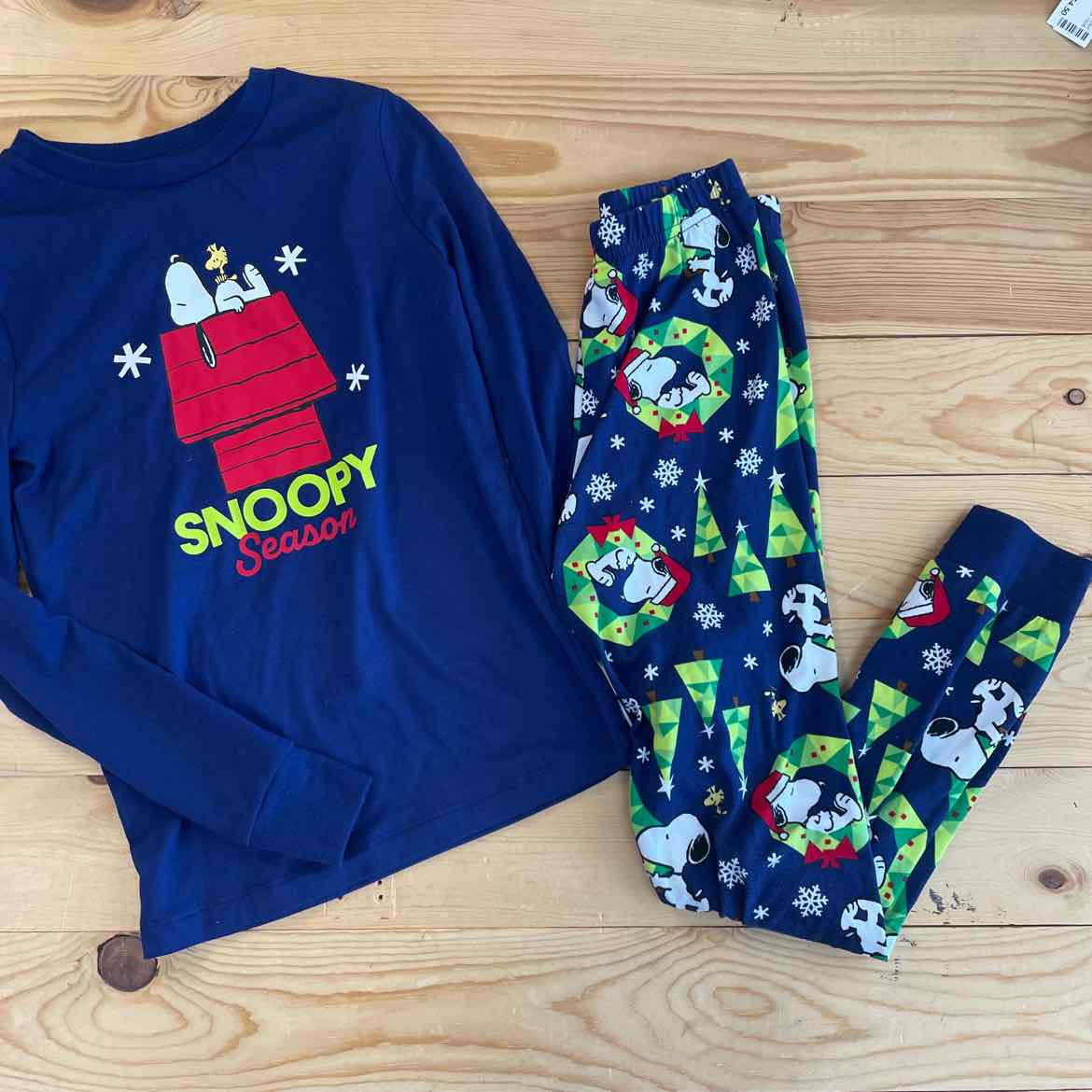 SNOOPY CHRISTMAS PAJAMAS 10