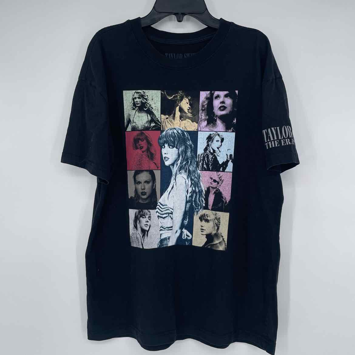 TAYLOR SWIFT CONCERT T-SHIRT S