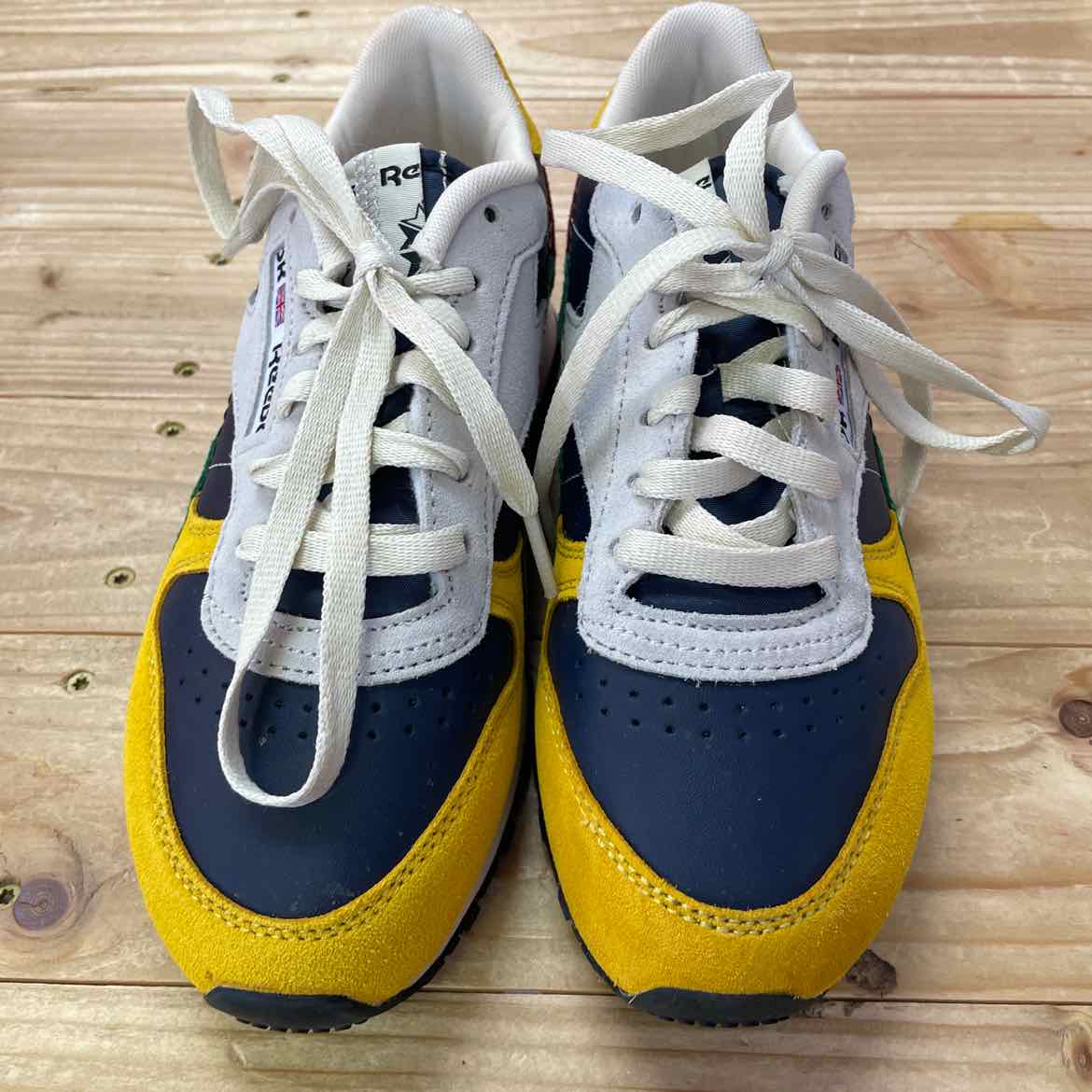 REEBOK COLORBLOCK SHOES 4 BOYS