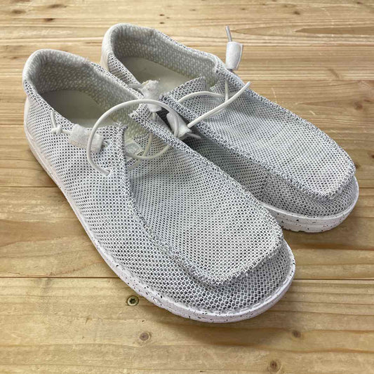 HEY DUDE WENDY SHOES 10 WIDE