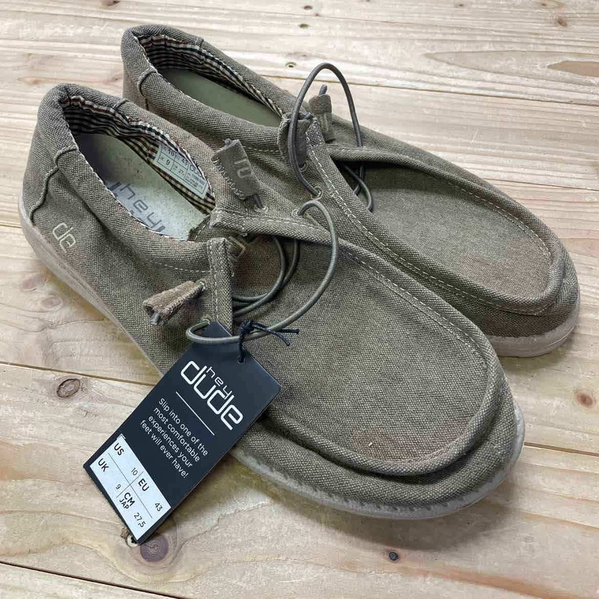 NEW! HEY DUDE WALLY SHOES 10