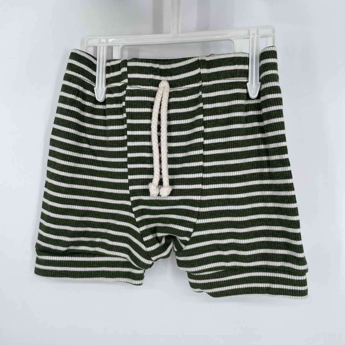 CHILDHOODS OUTFIT 2T