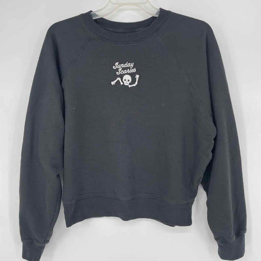 OLD NAVY SUNDAY SCARIES SHIRT S