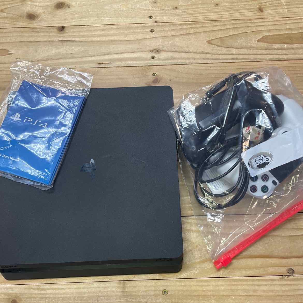 PS4 CONSOLE WITH GAMES