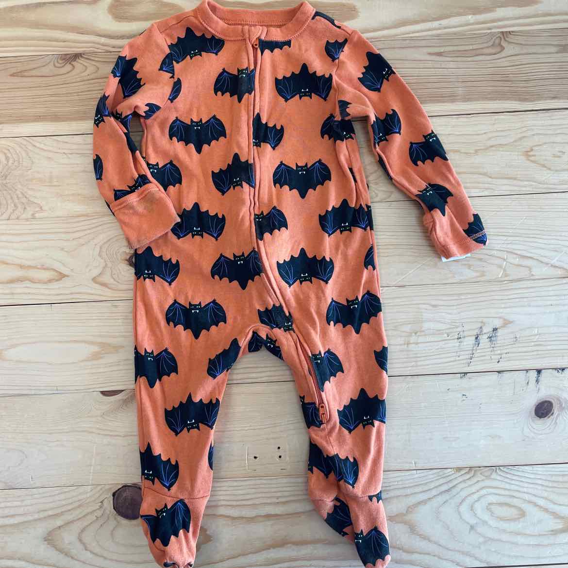 OLD NAVY BAT SLEEPER 6-12 MOS