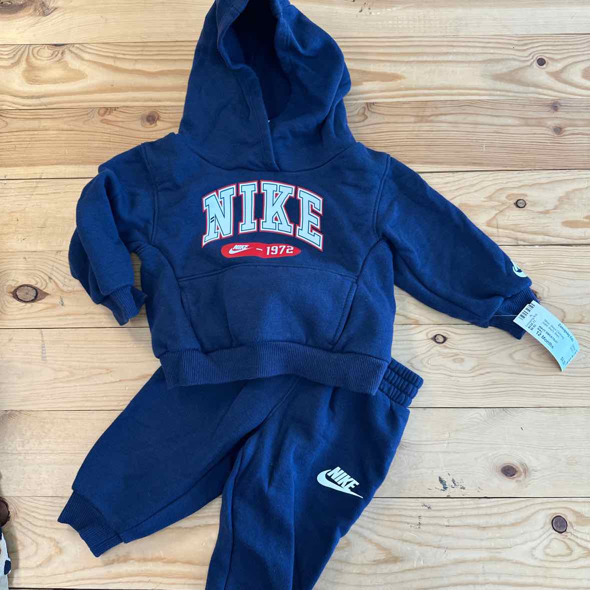 NIKE NAVY SWETSUIT 12 MOS