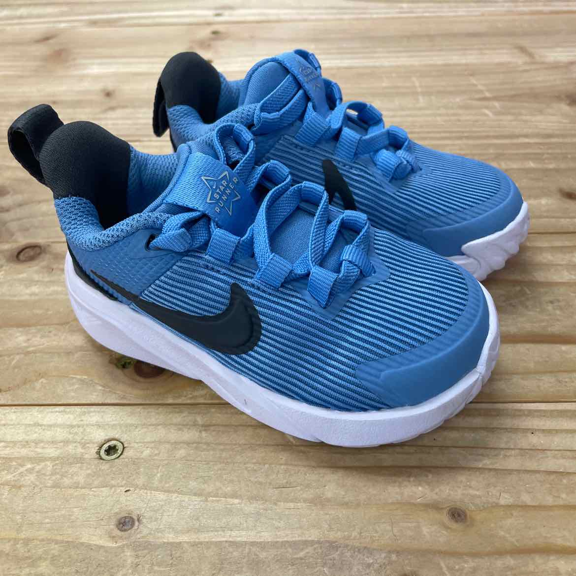 NIKE BLUE/BLACK TENNIS SHOES 6 INFANT