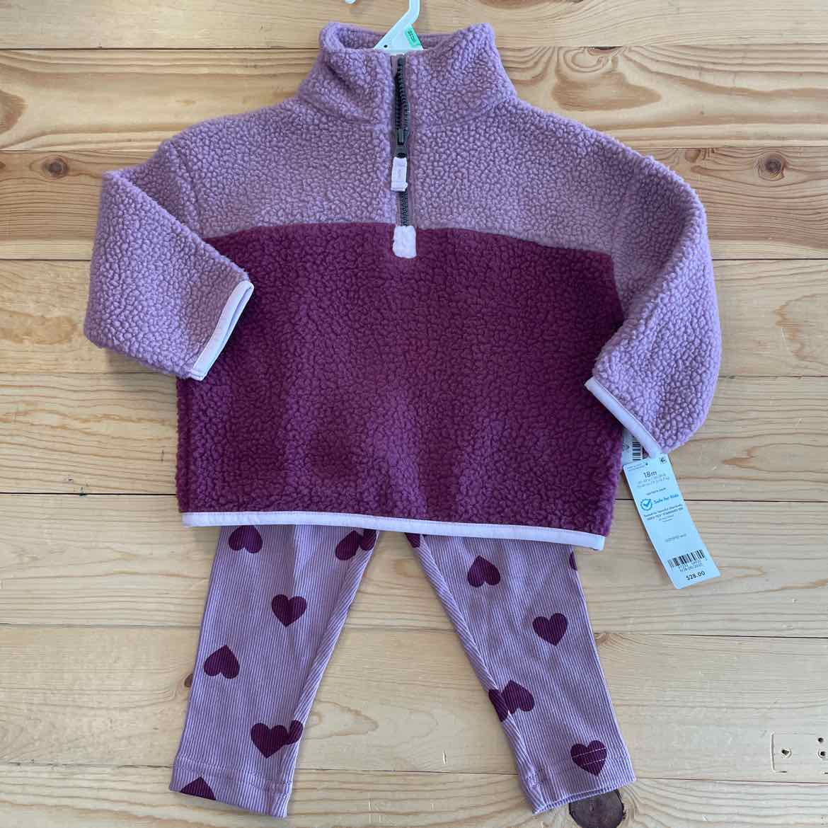 NEW! CARTER'S OUTFIT 18 MOS