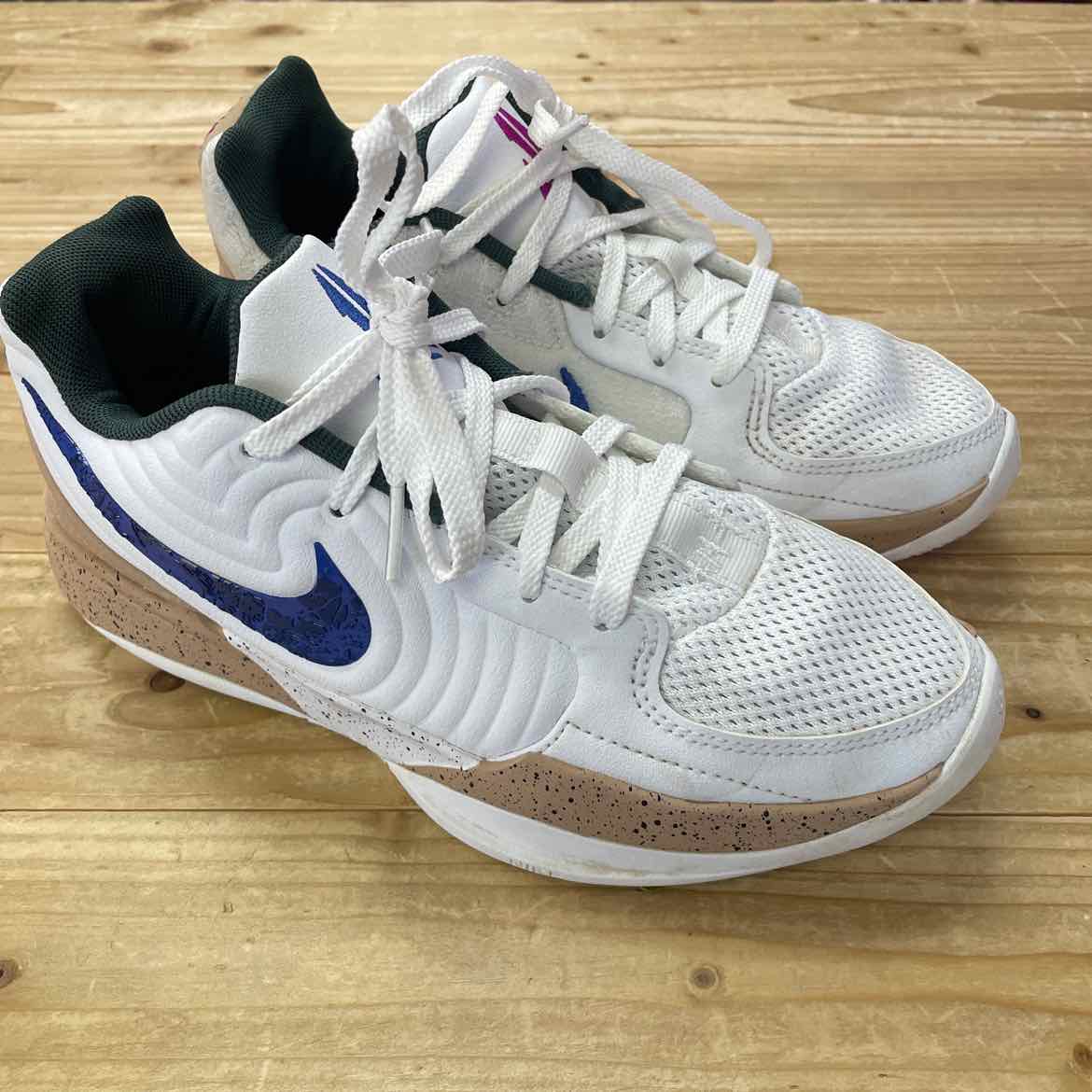 NIKE JA 2 IN THE WOODS SHOES 5Y