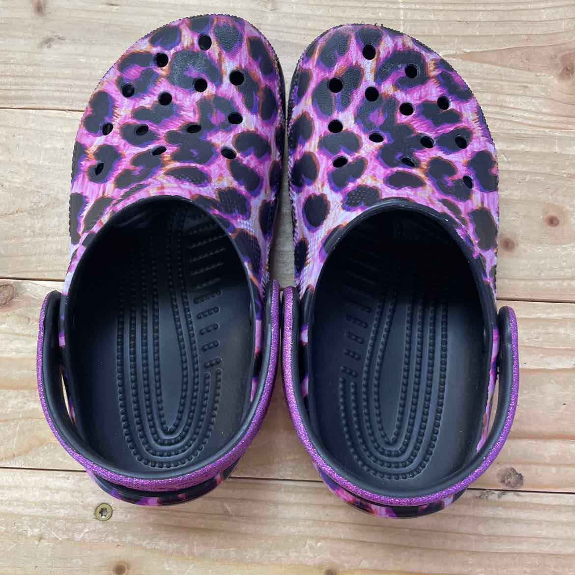 CROCS SHOES J1