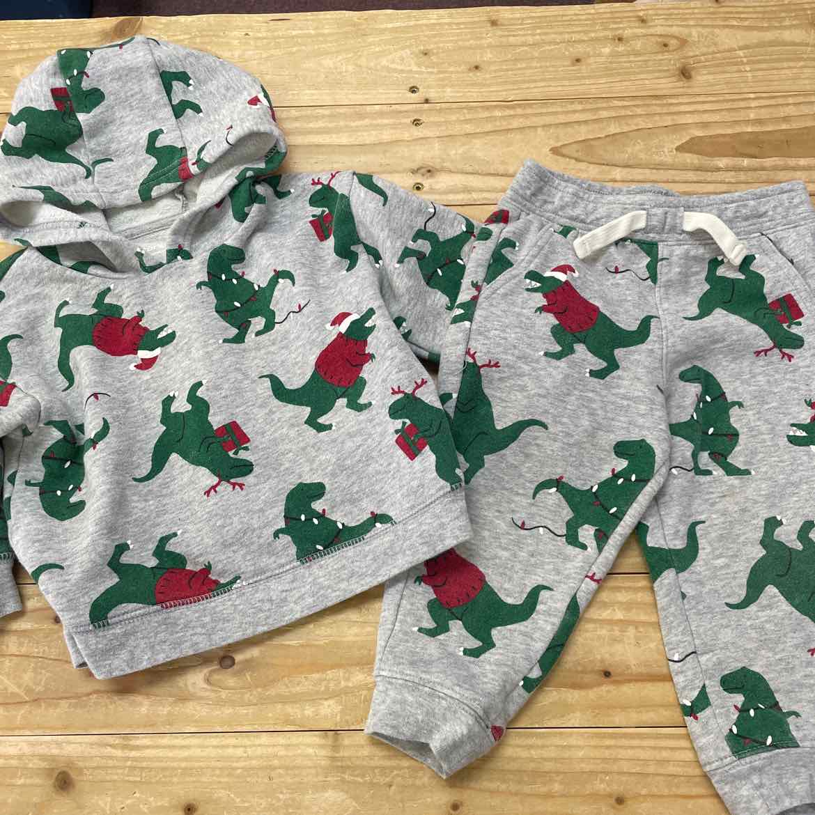 CARTERS DINO CHRISTMAS OUTFIT 18 MOS