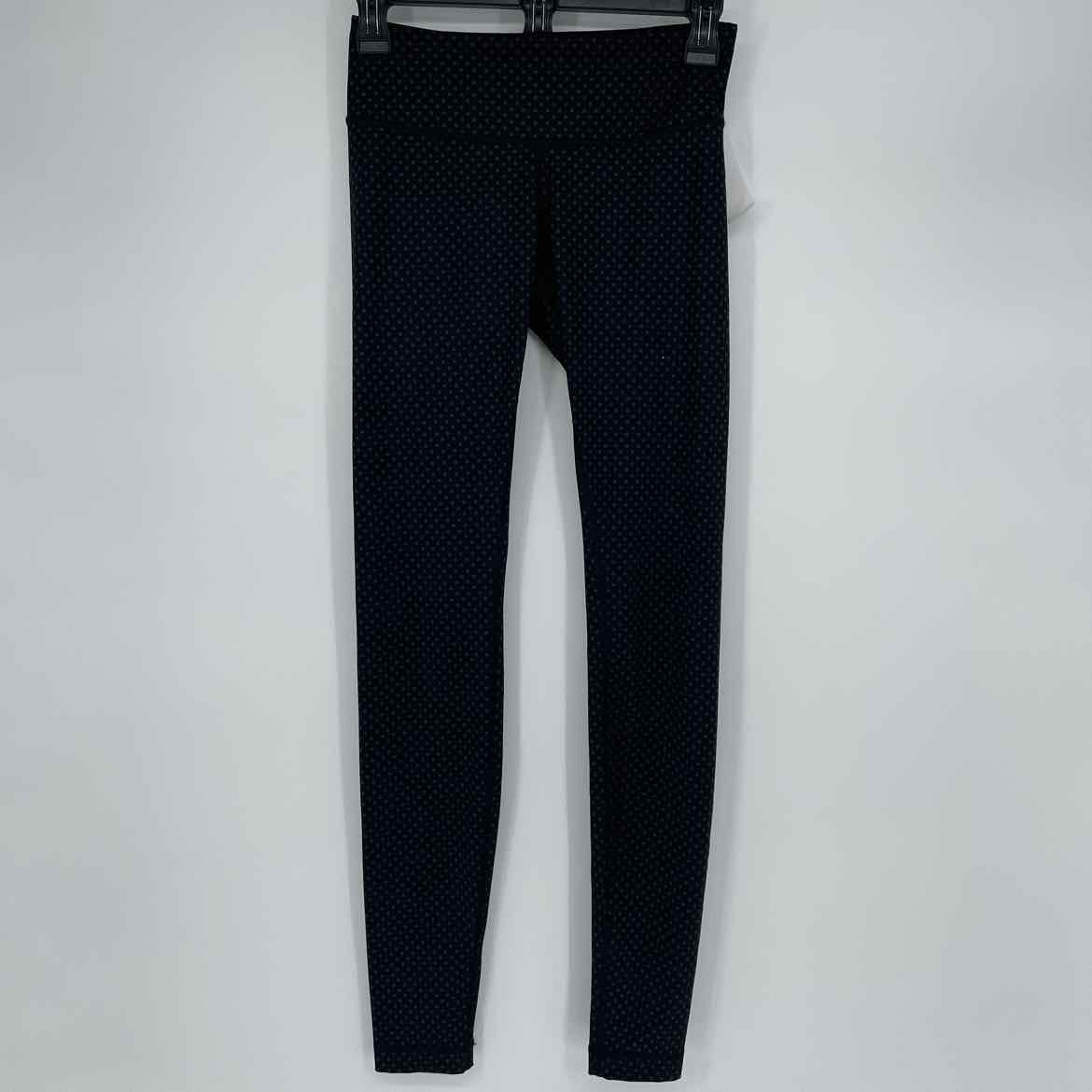 SIZE 4 LULULEMON Outfit