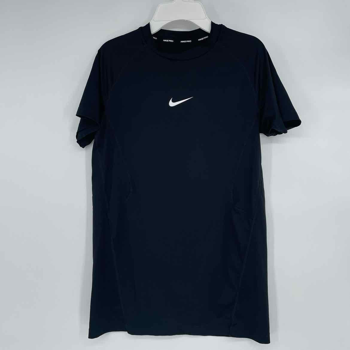 NIKE SHIRT XL