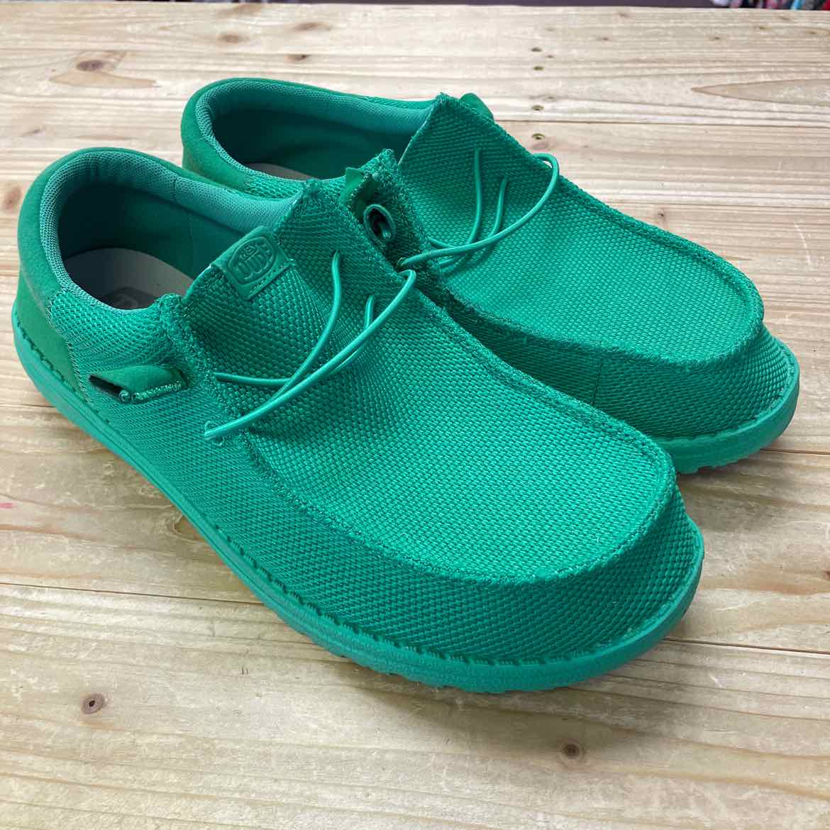 HEY DUDE WALLY GREEN SHOES 11