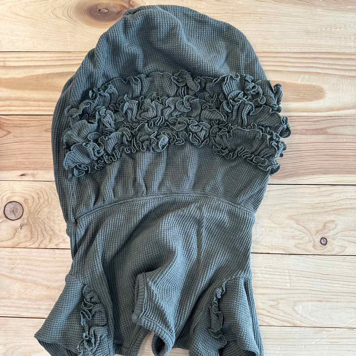 RUFFLE BUTTS OLIVE ROMPER 18-24 MOS