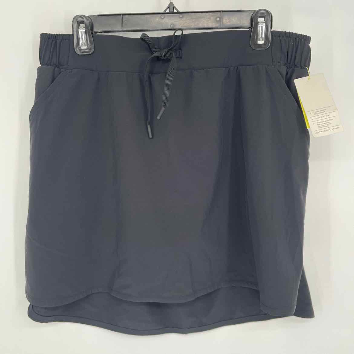 ALL IN MOTION SKORT L
