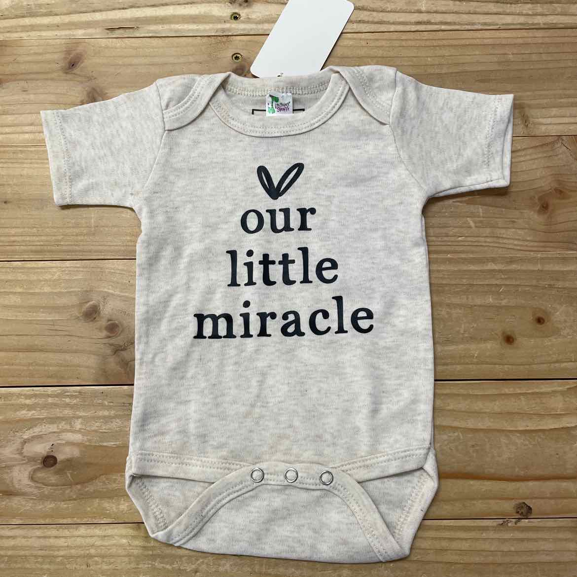 NEW! LAUGHING GIRAFFE LITTLE MIRACLE ONESIE 0-3 MOS