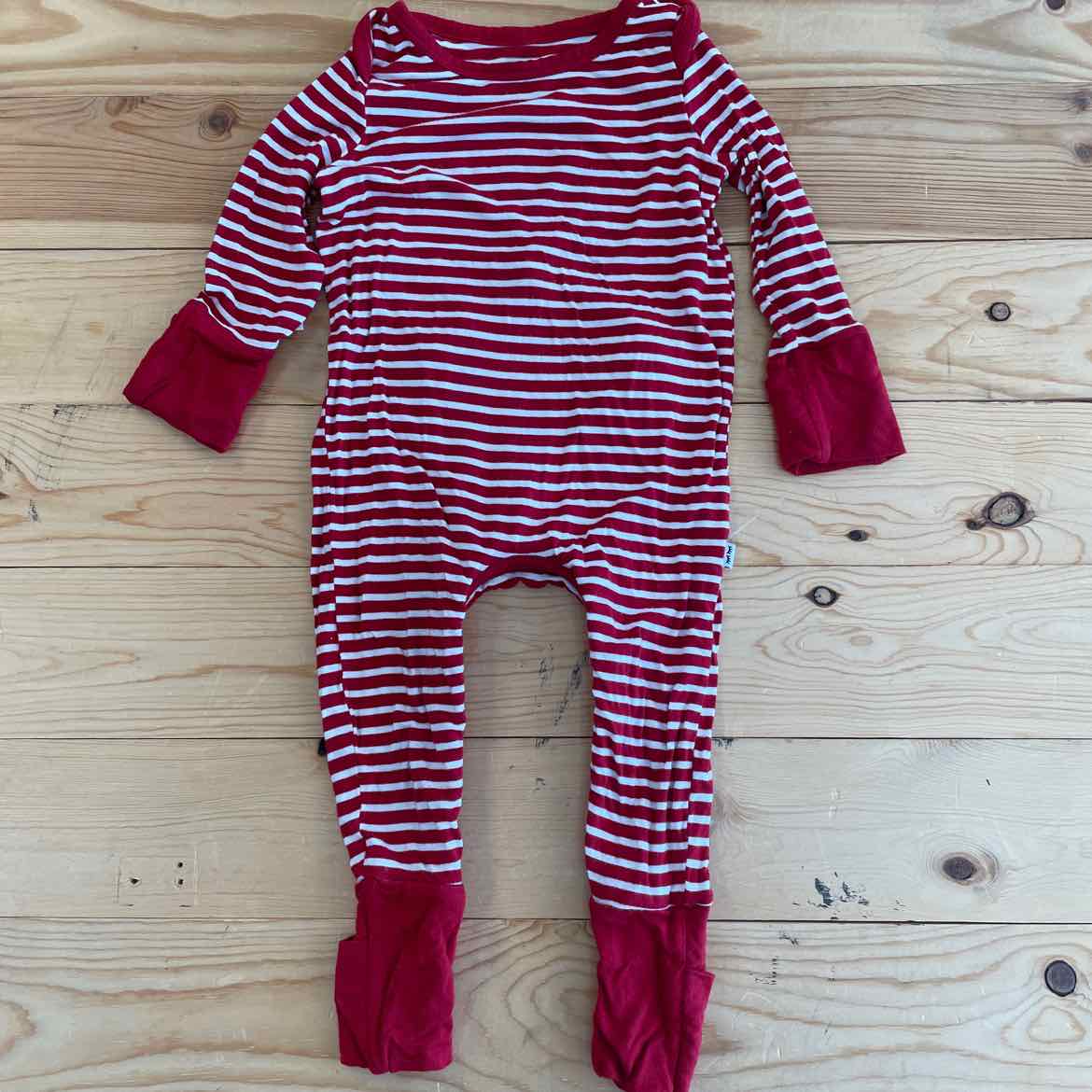 LITTLE SLEEPIES OUTFIT 3-6 MOS