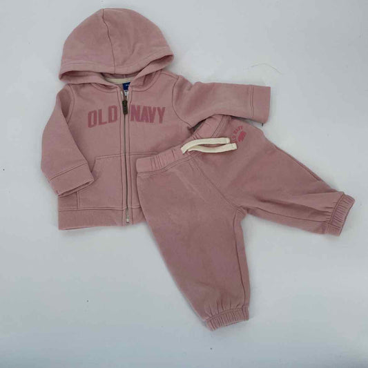 OLD NAVY JOGGING SUIT 3-6 MOS