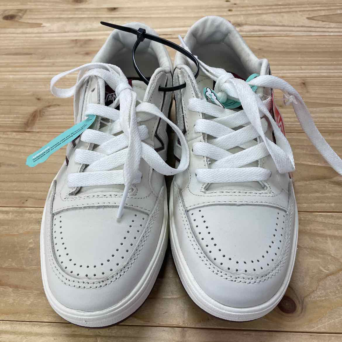 NEW! VANS SHOES 6