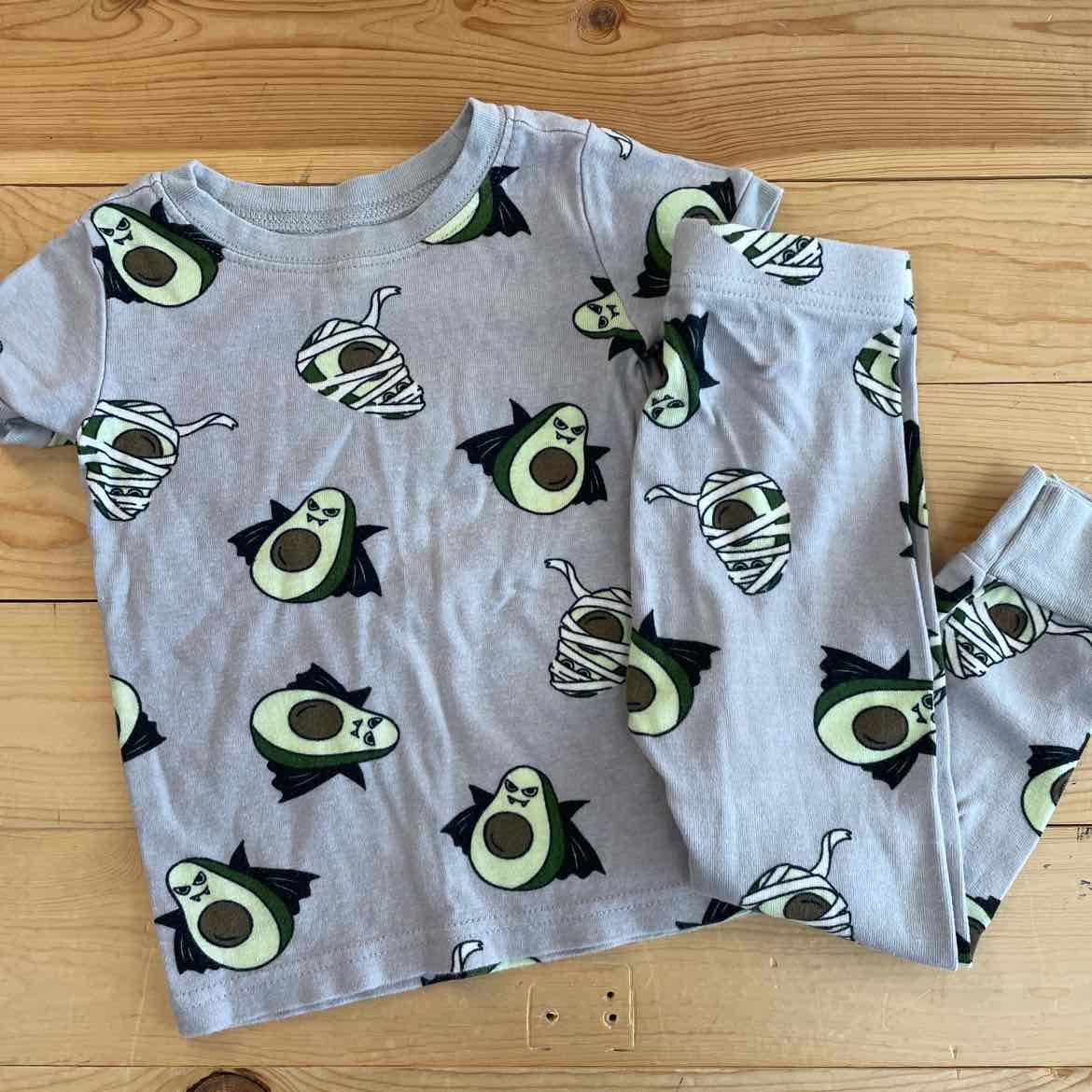 OLD NAVY AVOCADO BATS PJS 2T