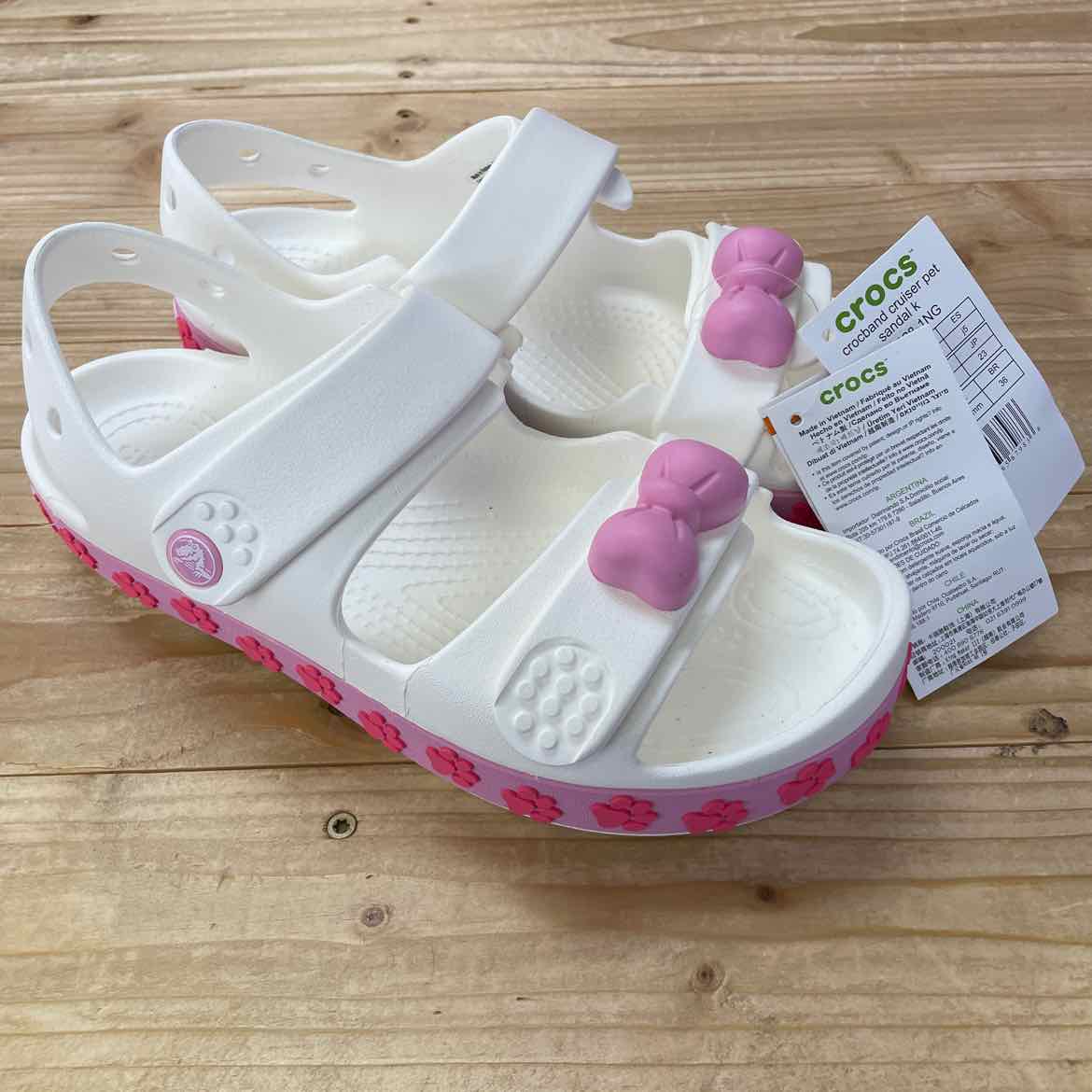 NEW! CROCS J5