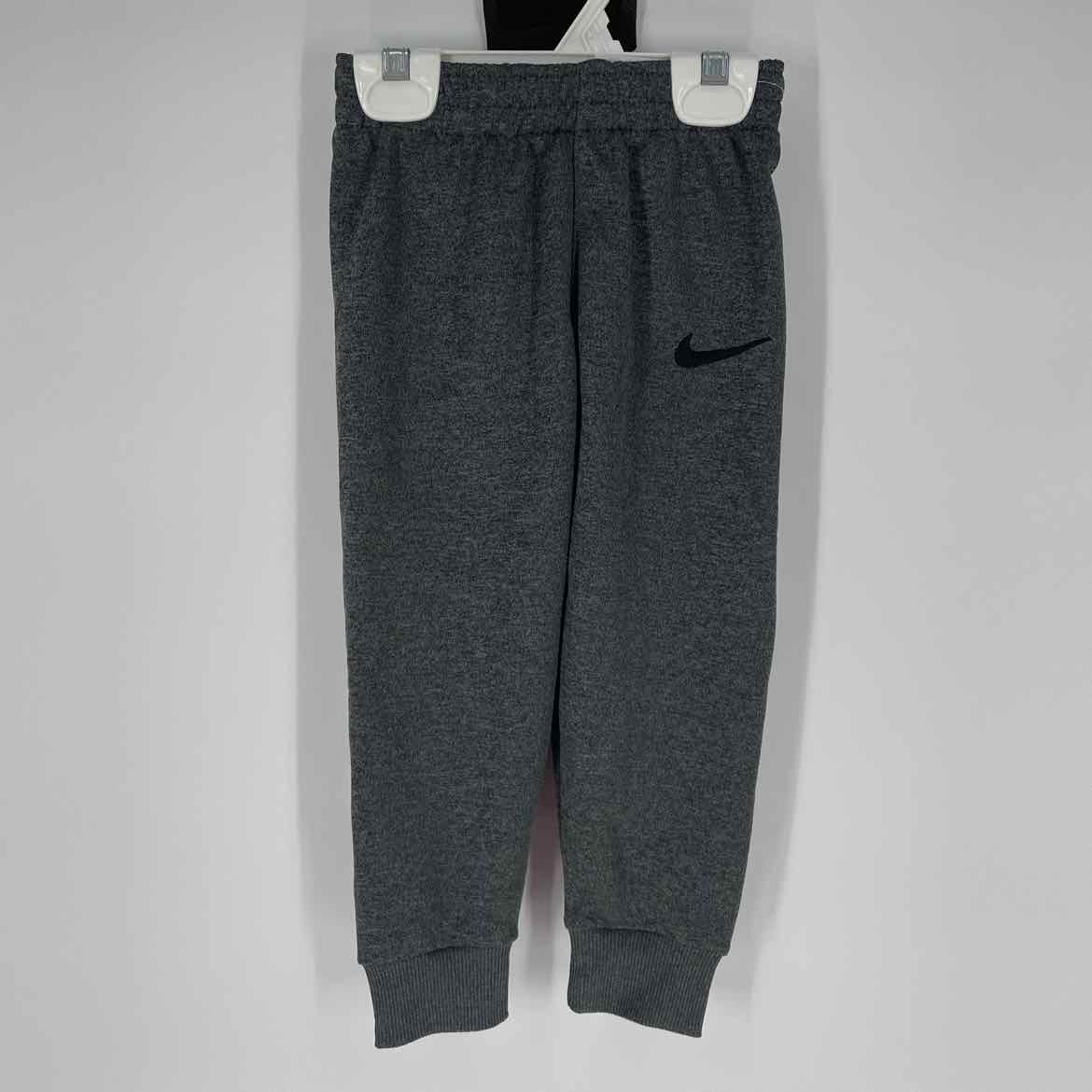 NEW! NIKE JOGGERS 3T