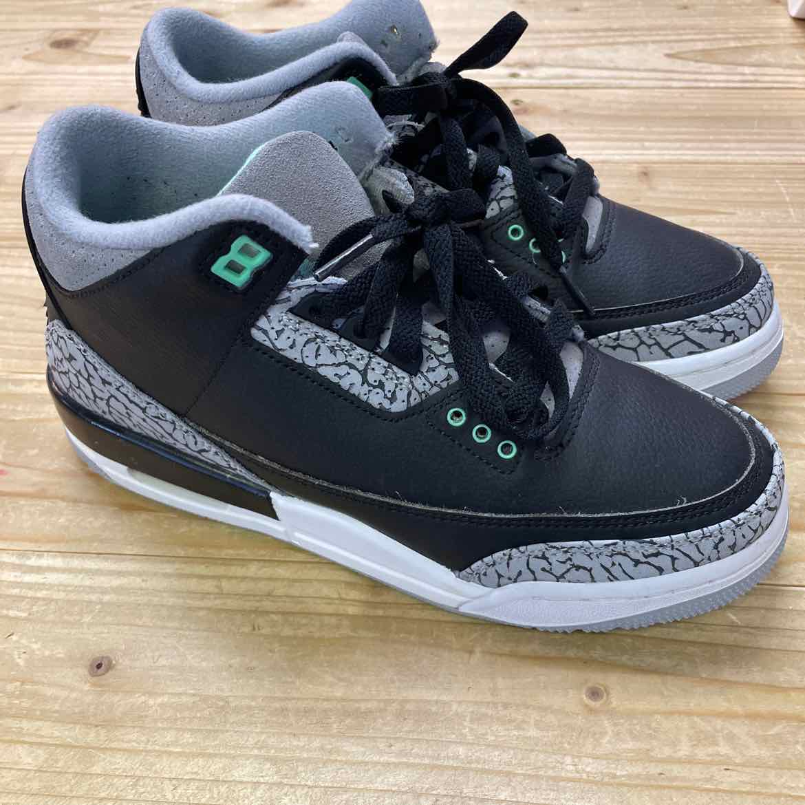 JORDAN BLACK/MINT SHOES 6Y