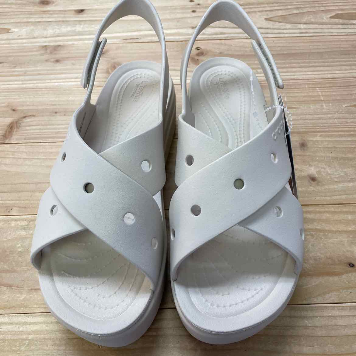 NEW! CROCS 10 WOMENS