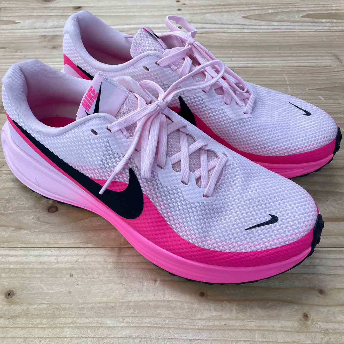 NIKE SHOES 11