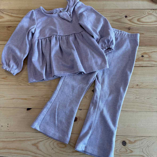 TAHARI OUTFIT 18 MOS