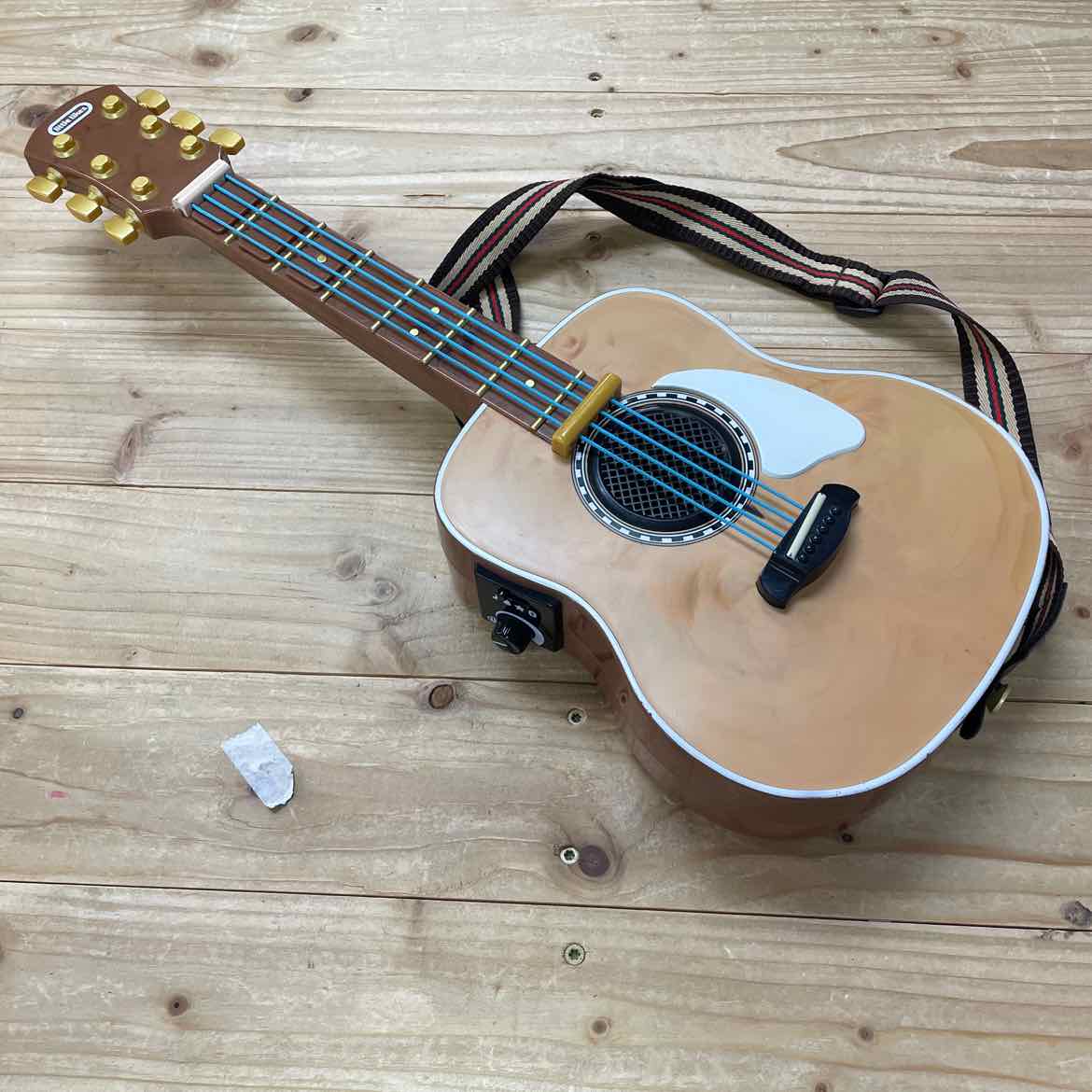 LITTLE TIKES GUITAR