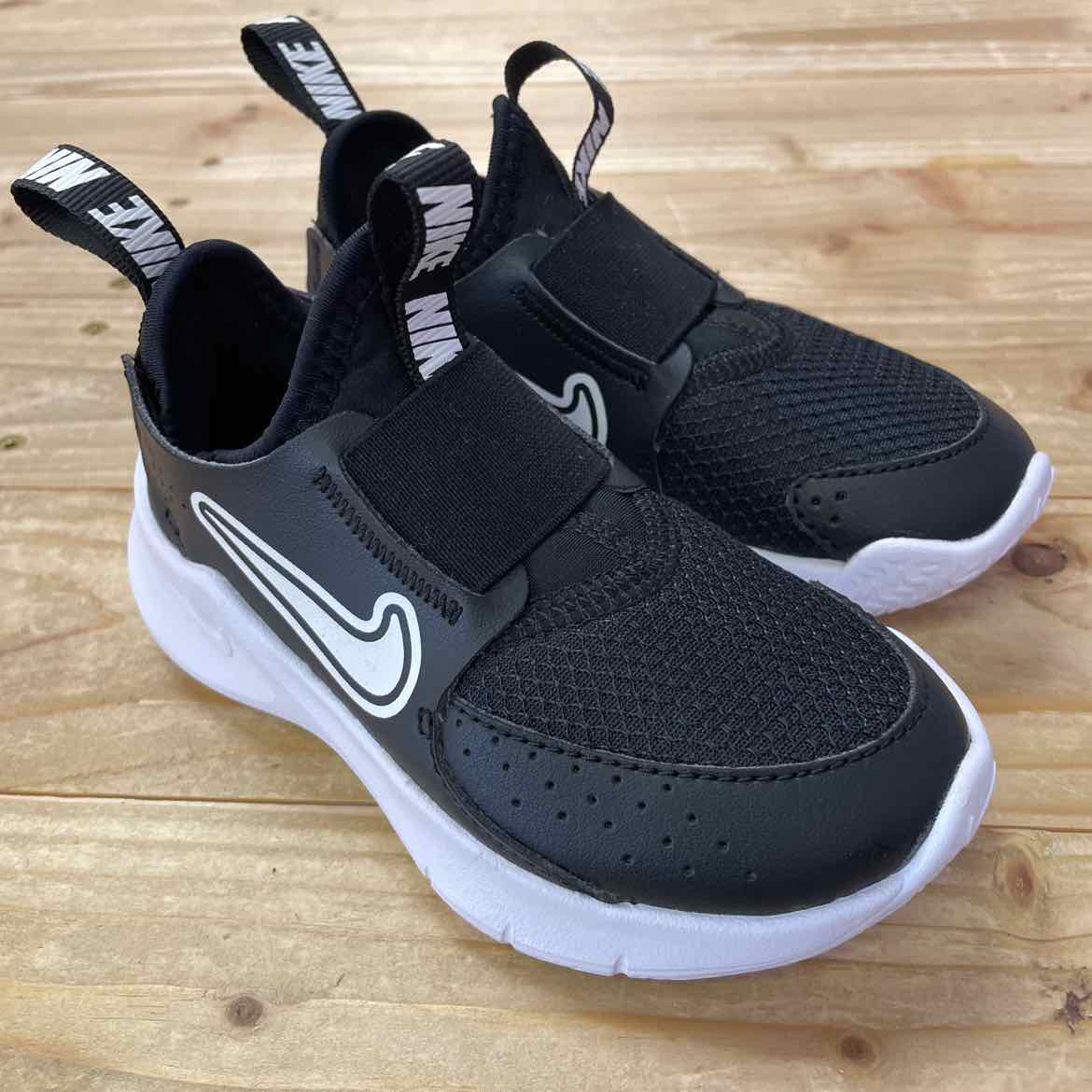 NIKE BLACK SHOES 8C