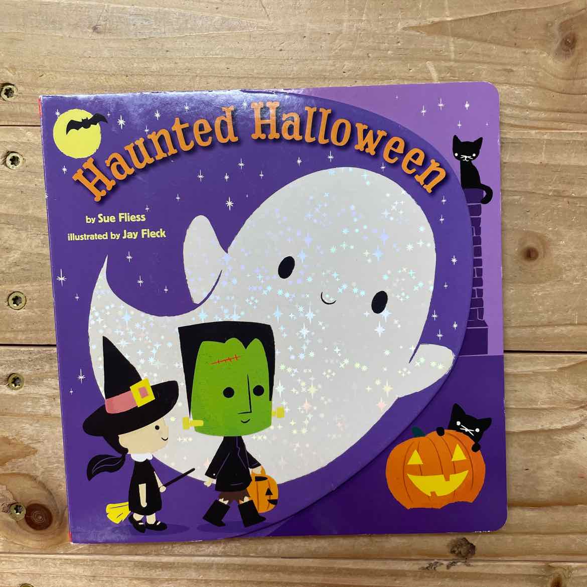 HALLOWEEN BOARD BOOK