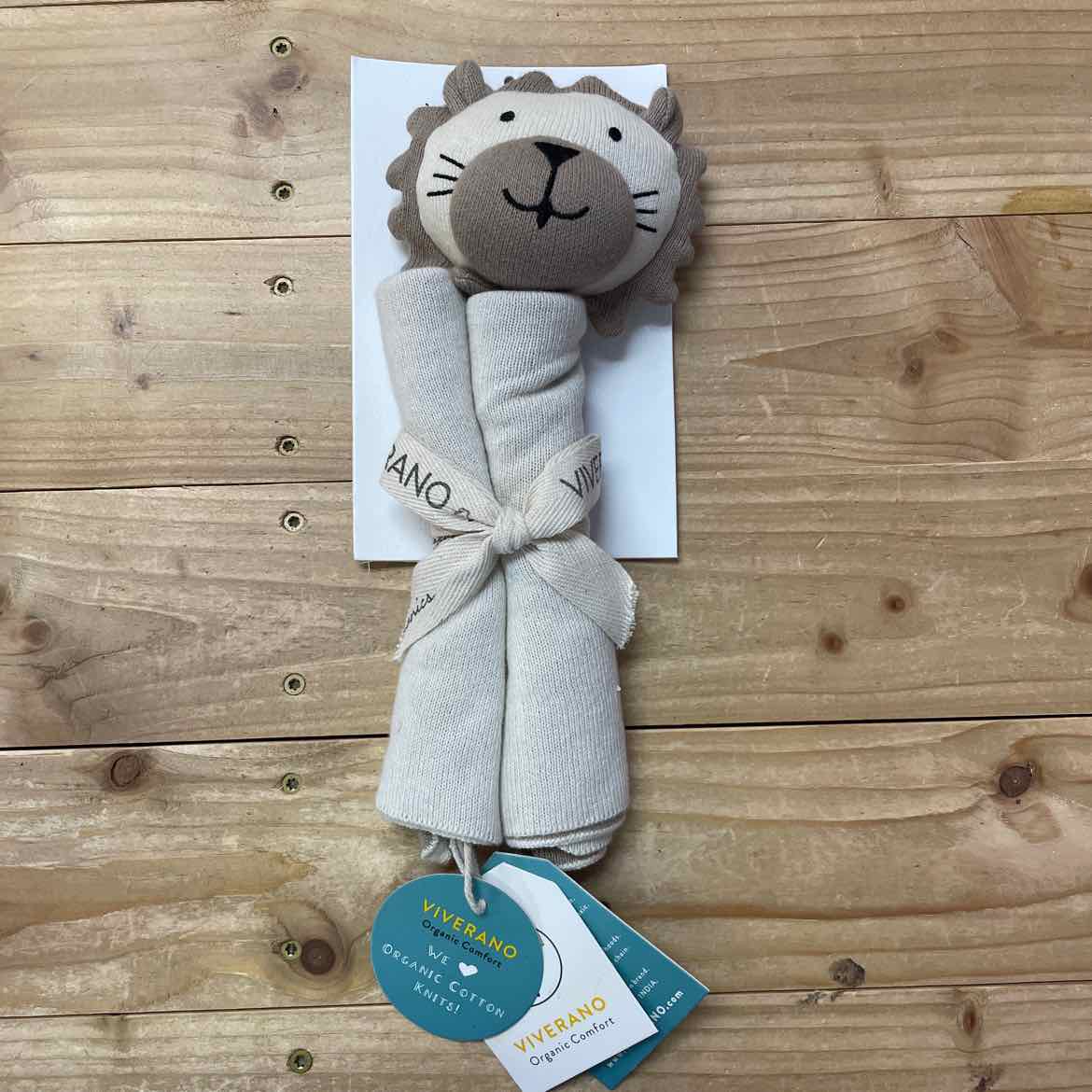 NEW! VIVERANO BABY LOVEY BLANKET LION