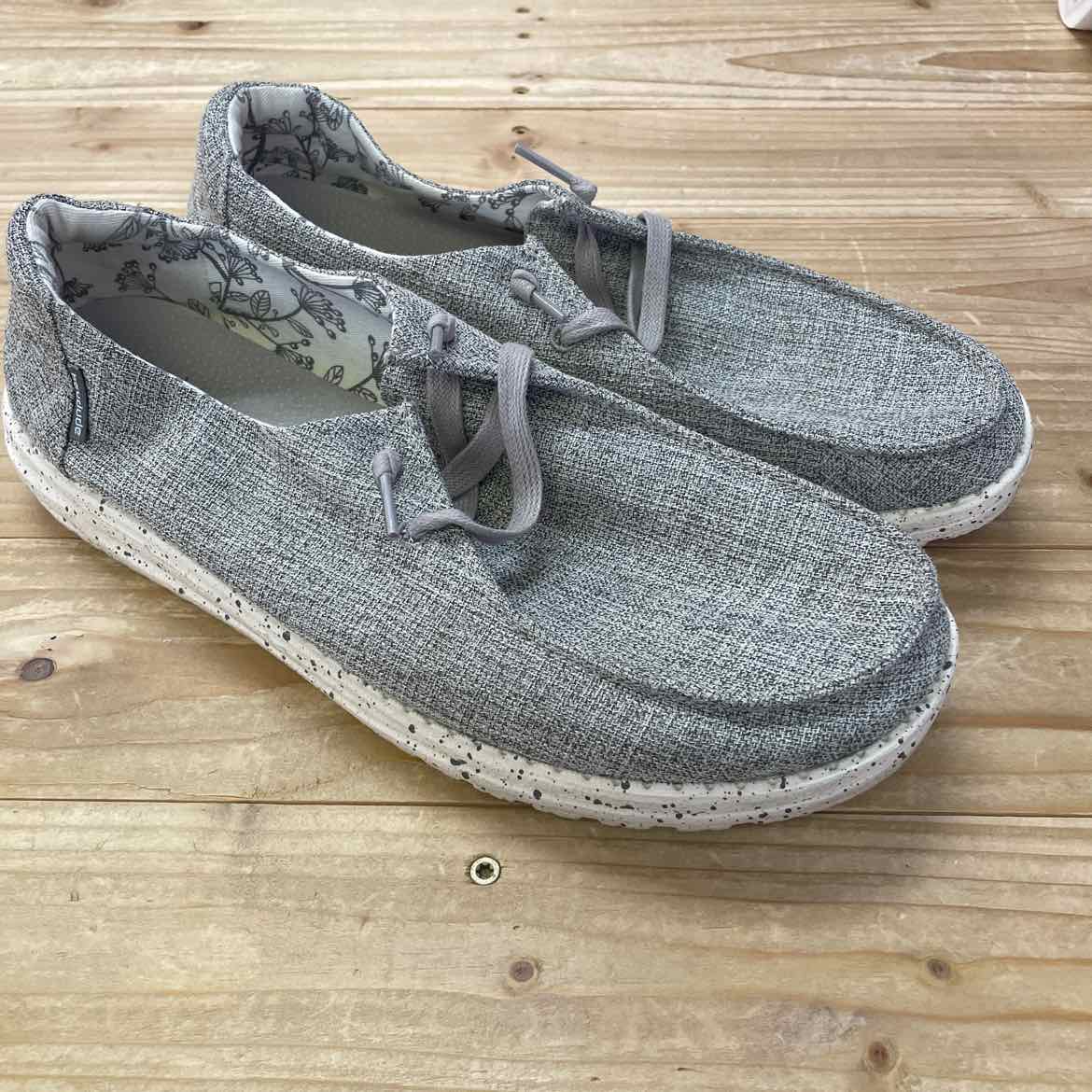 NEW! HEY DUDE GRAY SHOES 11