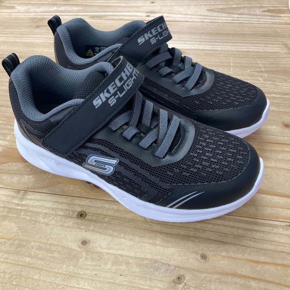 NEW! SKECHERS S LIGHTS SHOES 2