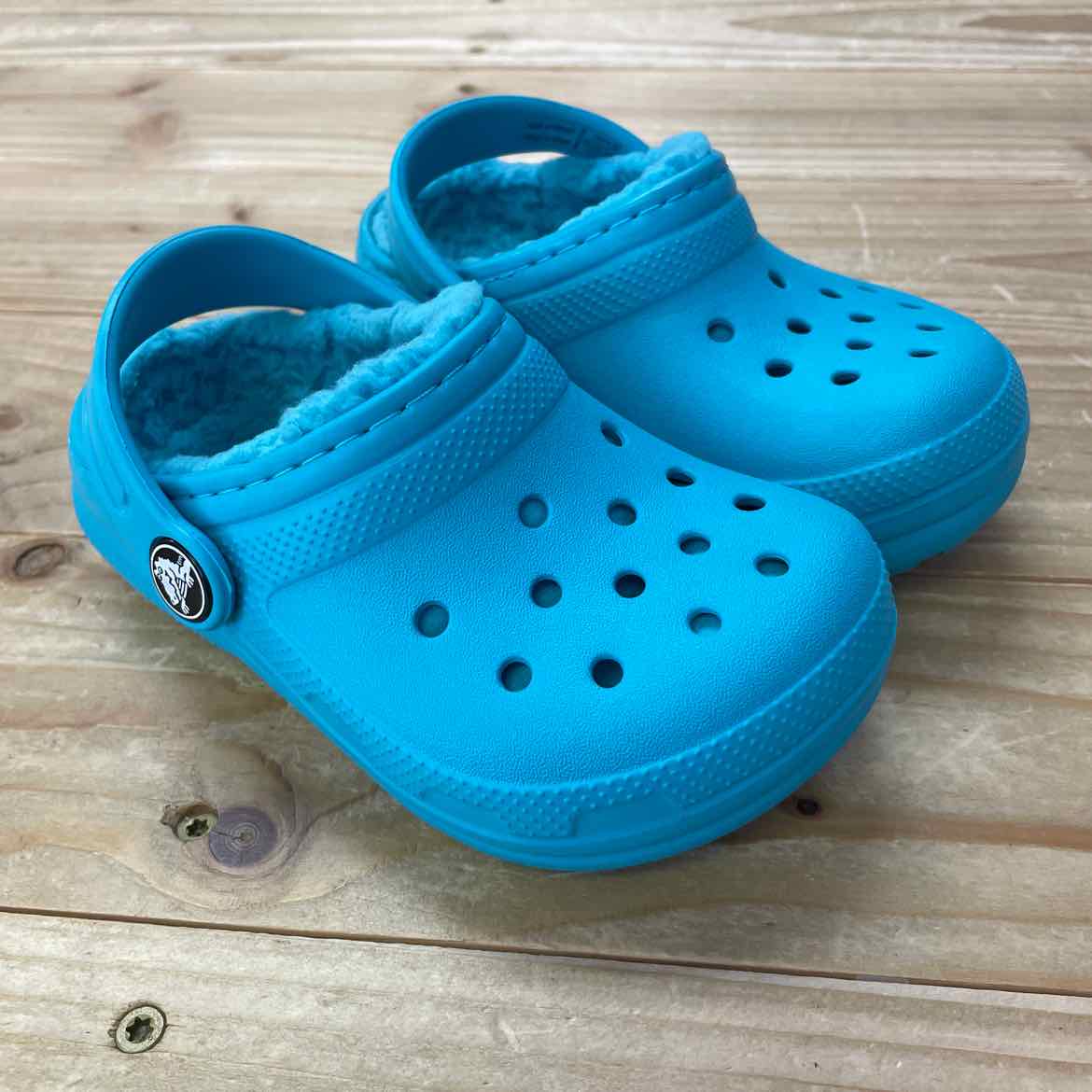 CROCS C8