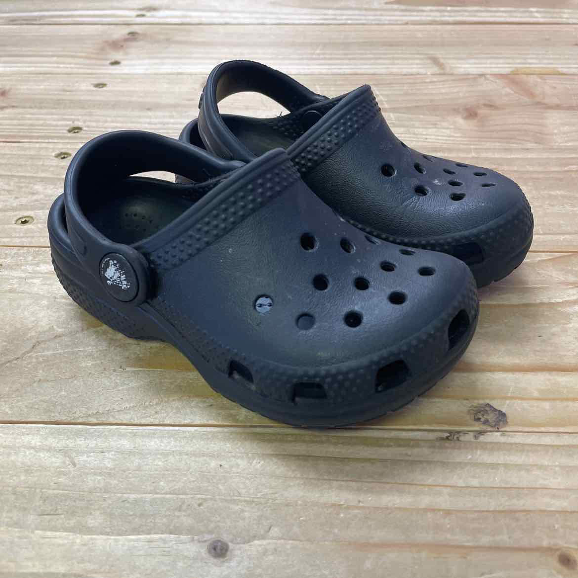 CROCS BLACK C7