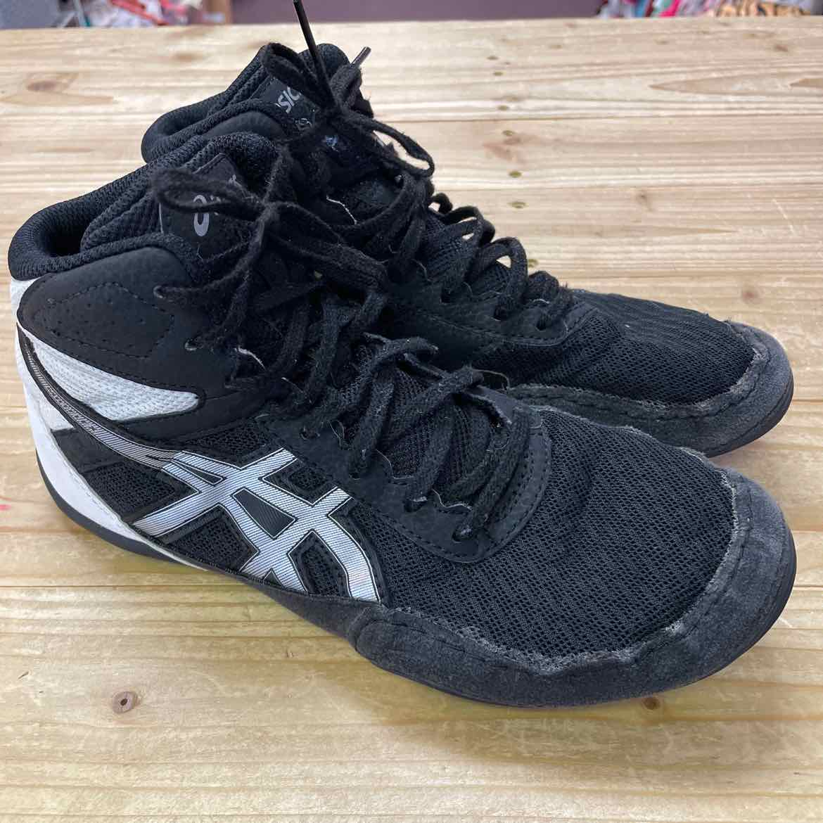 ASICS WRESTLING SHOES 6 MENS