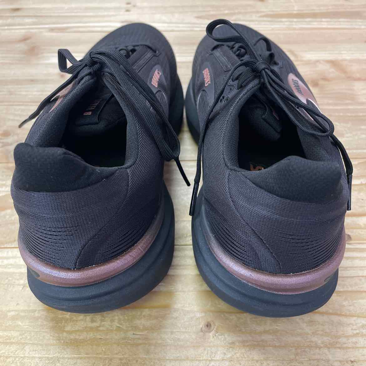 NEW! BROOKS REVEL 8 SHOES 11