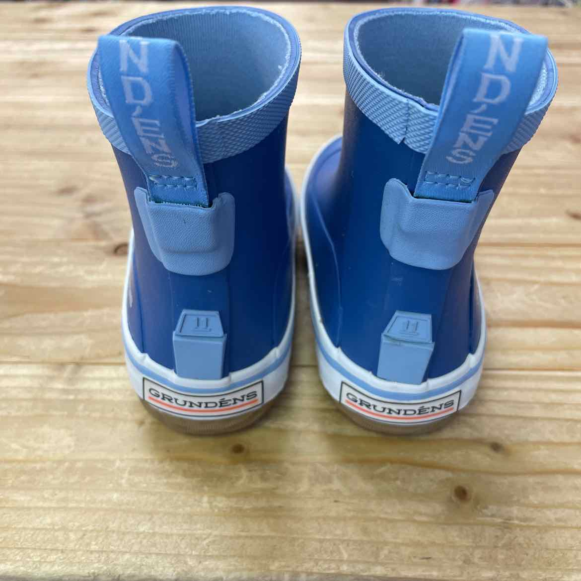 NEW! GRUNDENS BOOTS 11