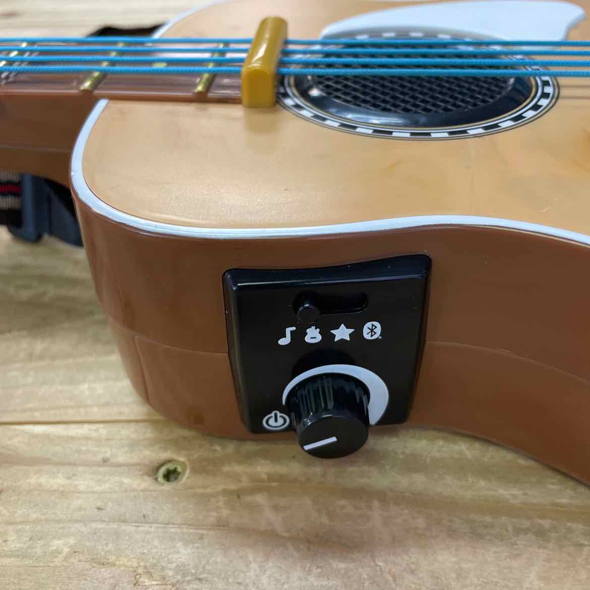 LITTLE TIKES GUITAR