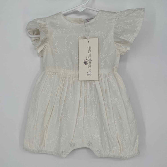 NEW! TRUFFLES RUFFLES BUBBLE SIZE 0-3 MONTHS